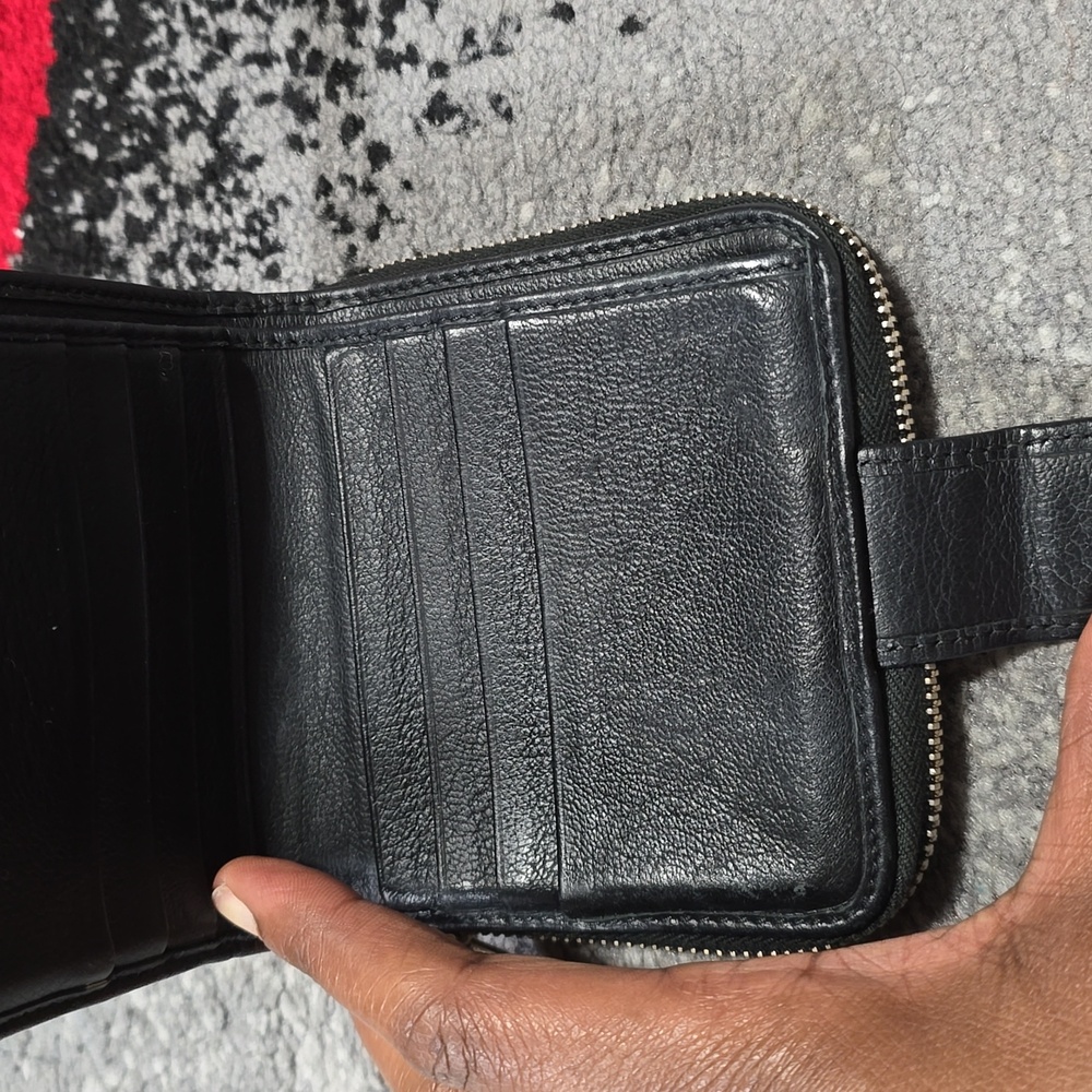 YSL Black Wallet - Picture 5 of 10
